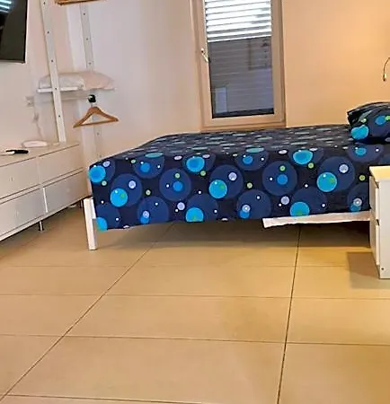 E Il Faro Acciaroli 3* بولّيكا
