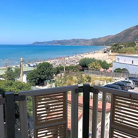 Hotel E Il Faro Acciaroli 3*