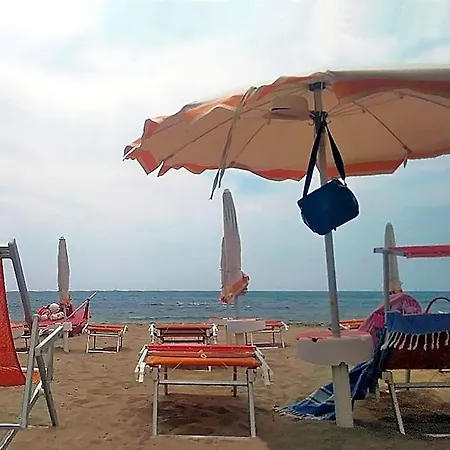 E Il Faro Acciaroli