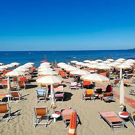 E Il Faro Acciaroli 3*